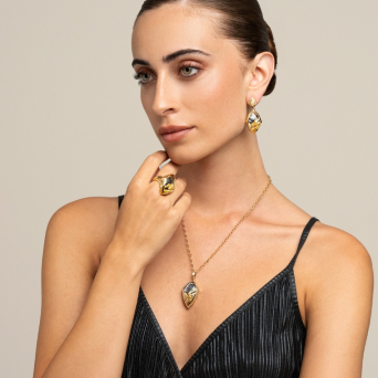 Колье CarreraYCarrera Reflejo Желтое золото