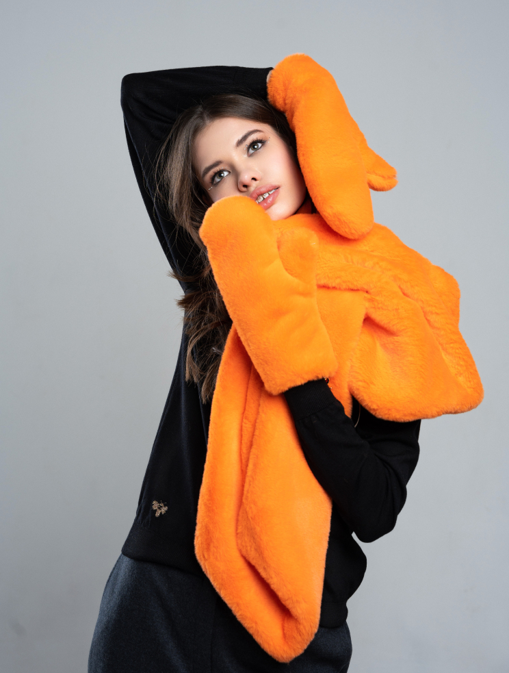 Купить Комплект: варежки и шарф Zardozi Pre-Fall 2022 – премиальные аксессуары для одежды ZhannaKanGroup