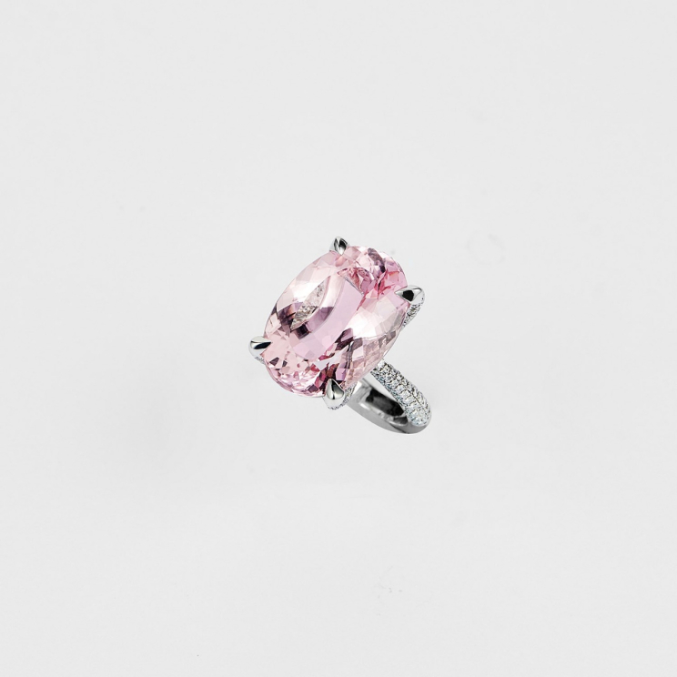 Купить Кольцо Damiani Special classic Белое золото – премиальные кольца ZhannaKanGroup