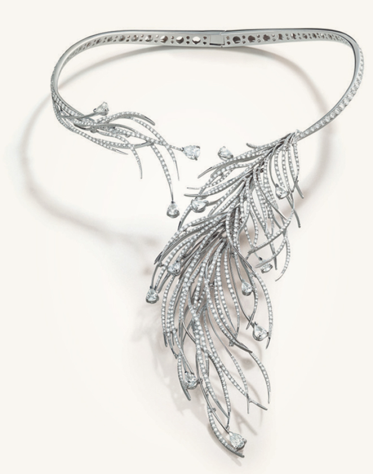 Купить Колье Damiani Charleston Белое золото – премиальные колье ZhannaKanGroup