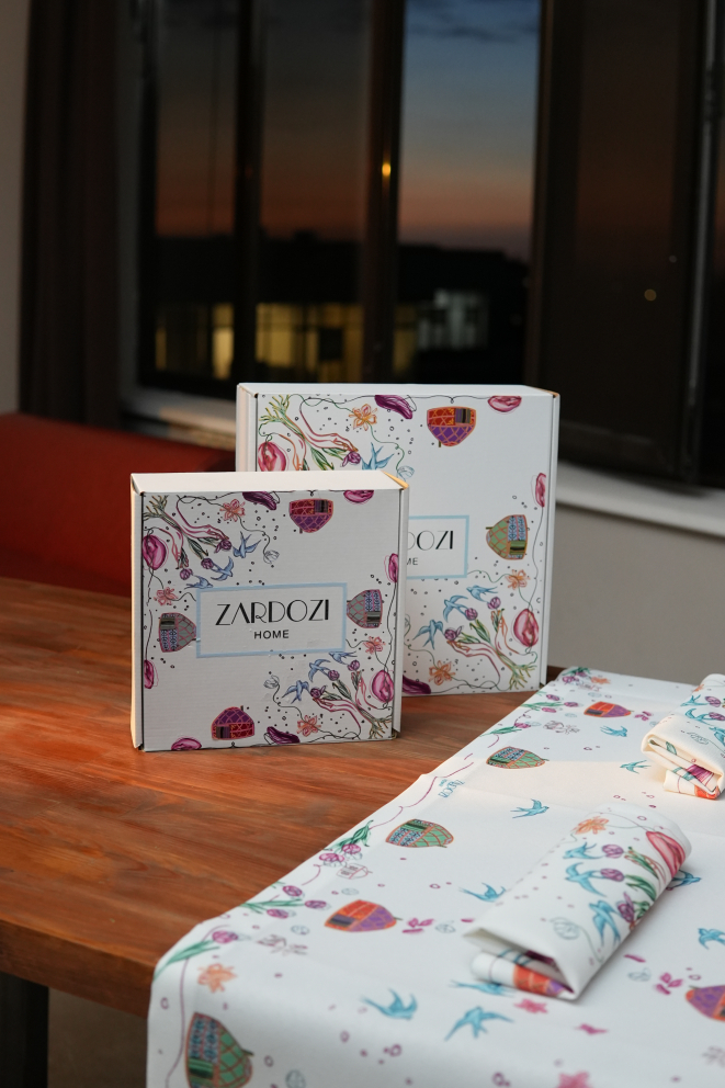 Zardozi Home Подарочный бокс ZardoziHome Юрты с ласточками Стекло Белый One Size