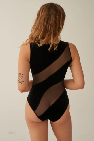 Купить Боди Undress Code Night Creature Основная ткань: 80% полиамид, 20% эластан; дополнительная ткань: 90% полиэстер, 10% эластан; ластовица: 95% бамбук, 5% эластан – премиальные топы ZhannaKanGroup
