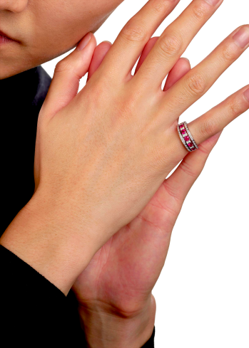 Купить Кольцо Damiani Belle Epoque Белое золото – премиальные кольца ZhannaKanGroup