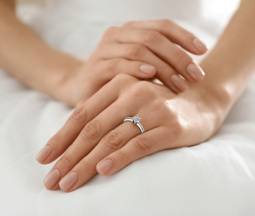 Buy Ring AMIN Soliter White Gold – premium rings by ZhannaKanGroup