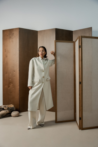 Купить Пальто Zardozi Shades of White Шерсть – премиальные верхняя одежда ZhannaKanGroup