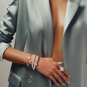 Купить Кольцо Bee Goddess Venus Star Белое золото – премиальные кольца ZhannaKanGroup