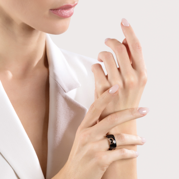 Сақина Damiani D.Icon Сары алтын, Ақ сатып алыңыз – ZhannaKanGroup премиум сақиналар