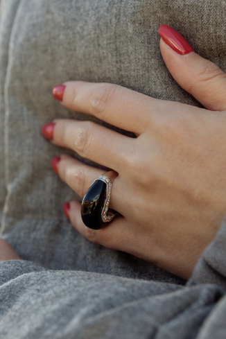 Купить Кольцо CarreraYCarrera Arcos de Granada Белое золото – премиальные кольца ZhannaKanGroup