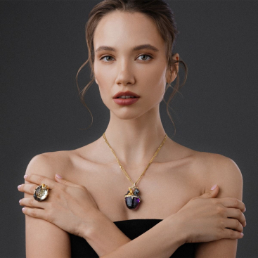 Купить Колье CarreraYCarrera Encuentro Желтое золото – премиальные ZhannaKanGroup