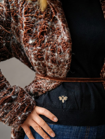 Купить Пальто Zardozi BeeWoman2024 Бархат – премиальные верхняя одежда ZhannaKanGroup