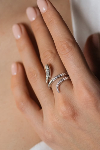 Купить Кольцо Damiani Eden Белое золото – премиальные кольца ZhannaKanGroup