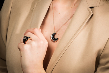 Купить Кольцо Damiani Spicchi luna Желтое золото – премиальные кольца ZhannaKanGroup