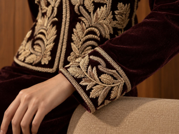 Купить Пиджак Zardozi Takshila Couture Бархат – премиальные костюмы ZhannaKanGroup
