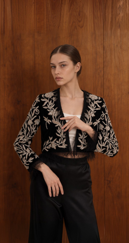 Купить Пиджак Zardozi Takshila Couture Бархат – премиальные костюмы ZhannaKanGroup