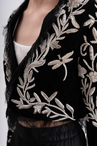 Купить Пиджак Zardozi Takshila Couture Бархат – премиальные костюмы ZhannaKanGroup